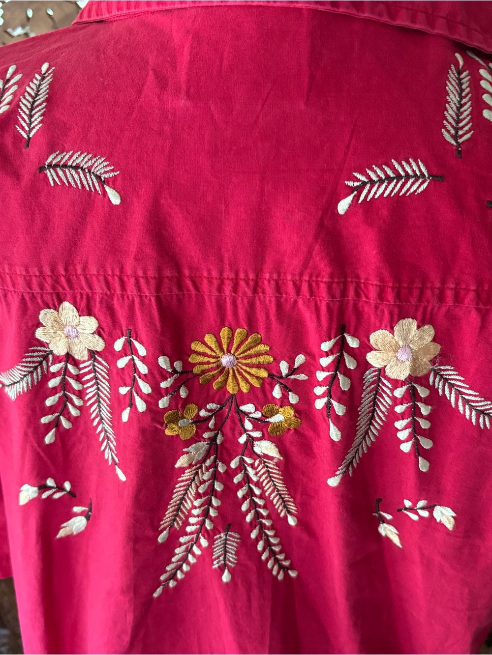 Women's Red Short-Sleeve Embroidered Button-Down Shirt